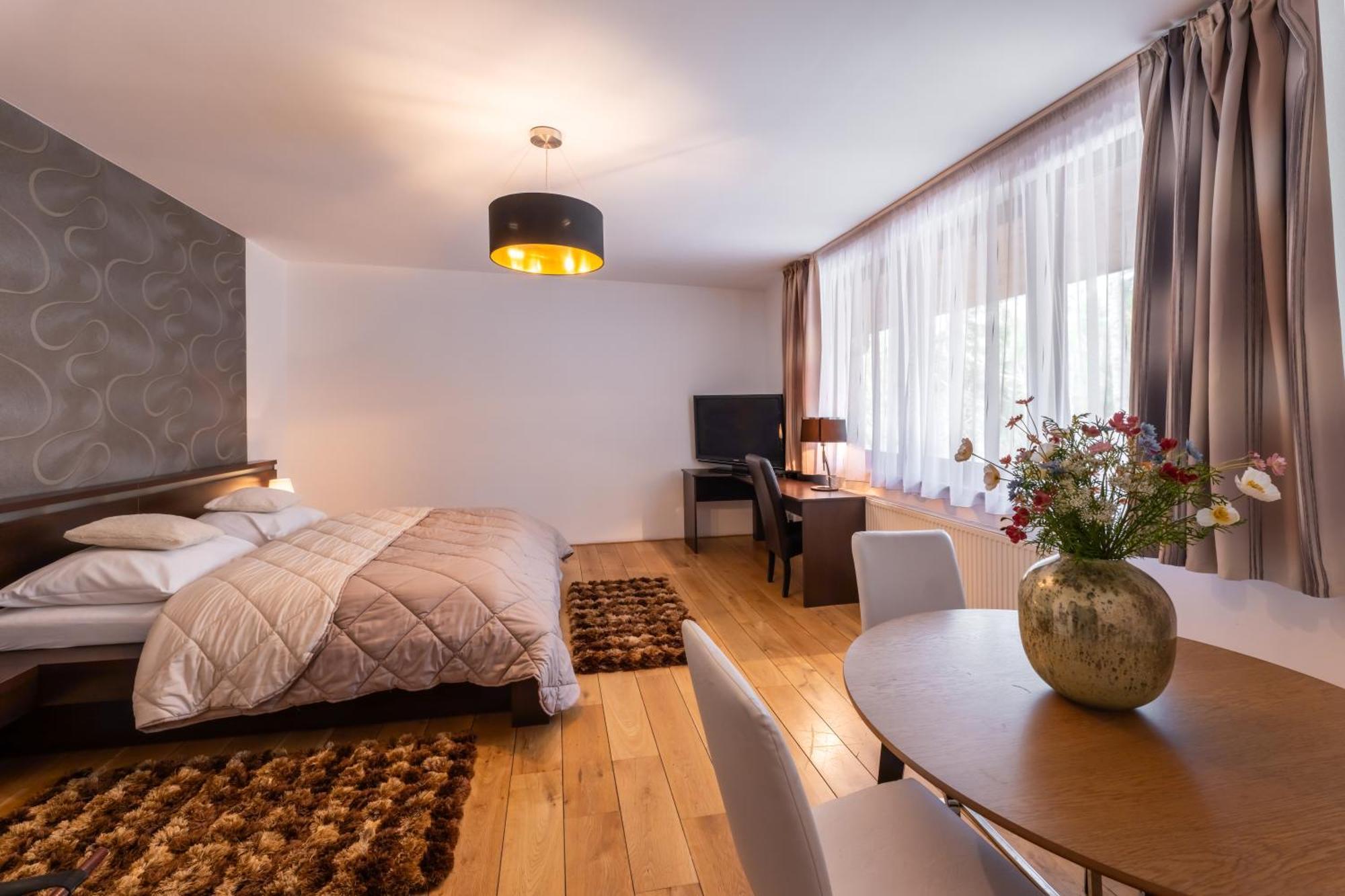 Archa Hotel Olomouc Exterior foto